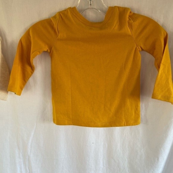 2 Cat & Jack Long Sleeve Shirt NWT Reindeer Heart 2T - Picture 10 of 11